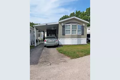 266 Bender Street NE #15, Navarre, OH 44662 - Photo 2