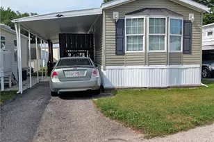 266 Bender St NE, Navarre, OH 44662 - Photo 2