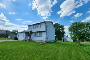 798 Devitt Ave, Campbell, OH 44405 - Photo 8
