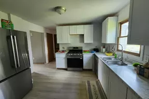 798 Devitt Ave, Campbell, OH 44405 - Photo 10