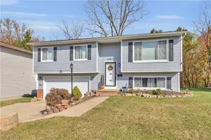 24611 Ridgeline Dr, Huber Heights, OH 44146 - Photo 1