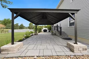 38524 Terrell Dr, North Ridgeville, OH 44039 - Photo 42