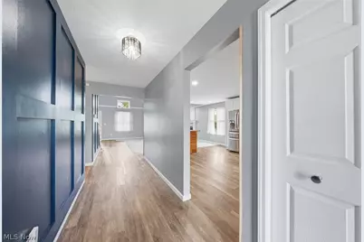 38524 Terrell Drive, North Ridgeville, OH 44039 - Photo 4