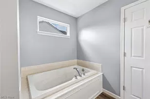 38524 Terrell Dr, North Ridgeville, OH 44039 - Photo 26