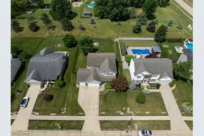 38524 Terrell Drive, North Ridgeville, OH 44039 - Photo 2