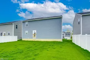 221 River Run Dr, Elyria, OH 44035 - Photo 32