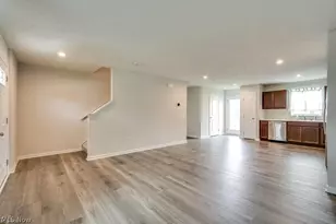 221 River Run Dr, Elyria, OH 44035 - Photo 16