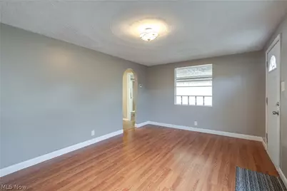 1231 Spangler Street NE, Canton, OH 44714 - Photo 8