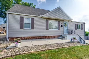 1231 Spangler St NE, Canton, OH 44714 - Photo 4