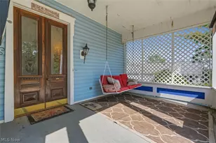 402 Williams Ave, Williamstown, WV 26187 - Photo 2