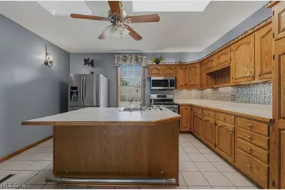 402 Williams Avenue, Williamstown, WV 26187 - Photo 20