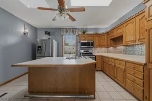 402 Williams Ave, Williamstown, WV 26187 - Photo 20
