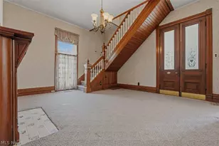 402 Williams Ave, Williamstown, WV 26187 - Photo 14