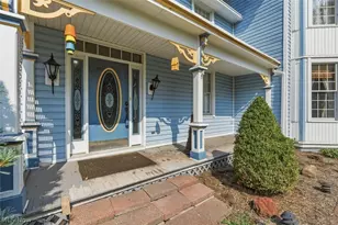 402 Williams Ave, Williamstown, WV 26187 - Photo 10