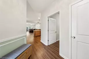 124 Acorn LN, Elyria, OH 44035 - Photo 6