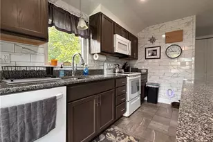 213 Oneal St, Belpre, OH 45714 - Photo 12