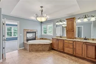 8021 Grayson Dr, Canfield, OH 44406 - Photo 12