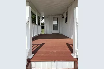 230 Deer Drive, Chardon, OH 44024 - Photo 4