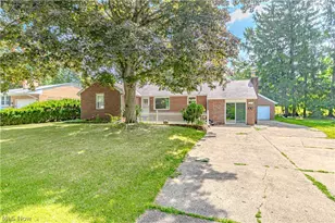 188 Saratoga Ave NW, Canton, OH 44708 - Photo 2