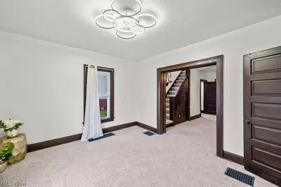 244 N Park Avenue, Alliance, OH 44601 - Photo 8