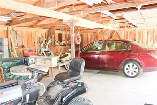 10556 E River Rd, Columbia Station, OH 44035 - Photo 32