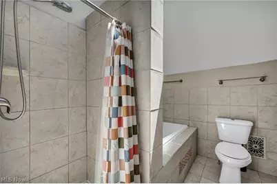 446 E Washington Street, Medina, OH 44256 - Photo 28