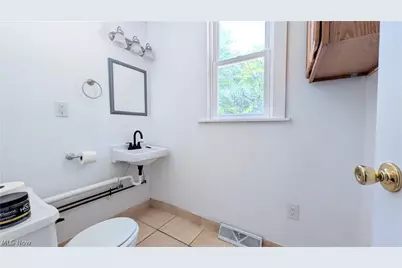 1711 West 9th Street, Ashtabula, OH 44004 - Photo 10