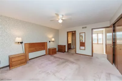 1900 Lillian Road, Stow, OH 44224 - Photo 18