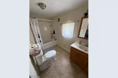 426 W 4th Street, Uhrichsville, OH 44683 - Photo 8