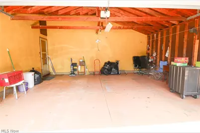 815 W Shore Blvd, Sheffield Lake, OH 44054 - Photo 18