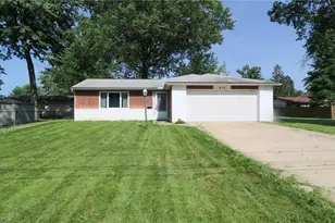 815 W Shore Blvd, Sheffield Lake, OH 44054 - Photo 20