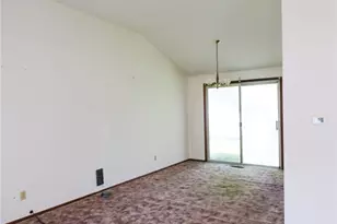 815 W Shore Blvd, Sheffield Lake, OH 44054 - Photo 4