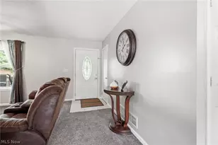 1341 Race St, Zanesville, OH 43701 - Photo 4