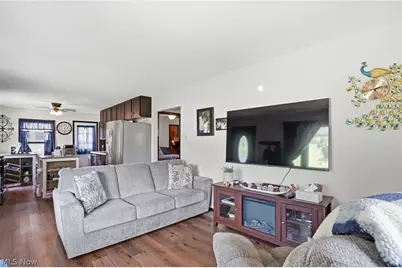 1329 Race Street, Zanesville, OH 43701 - Photo 6