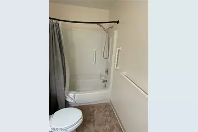 7209 S Churchill Place, Painesville, OH 44077 - Photo 8