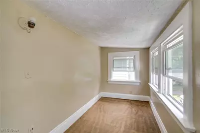 926 Work Drive, Akron, OH 44320 - Photo 18