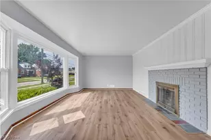 30021 Robert St, Wickliffe, OH 44092 - Photo 6