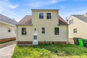 30021 Robert St, Wickliffe, OH 44092 - Photo 24
