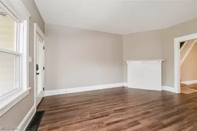 1376 Gladys Avenue, Oakwood, OH 44107 - Photo 6