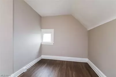 1376 Gladys Avenue, Oakwood, OH 44107 - Photo 16
