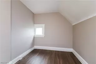 1376 Gladys Ave, Oakwood, OH 44107 - Photo 16
