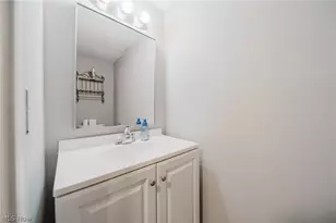 930 Essex Ln, Medina, OH 44256 - Photo 40