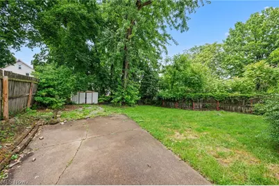 2240 12th Street SW, Akron, OH 44314 - Photo 44