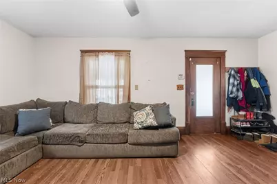 2240 12th Street SW, Akron, OH 44314 - Photo 6