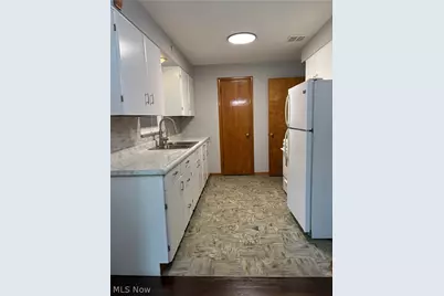 518 Vince Avenue NW, Canton, OH 44708 - Photo 2