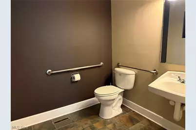 813 Steubenville Avenue, Cambridge, OH 43725 - Photo 30