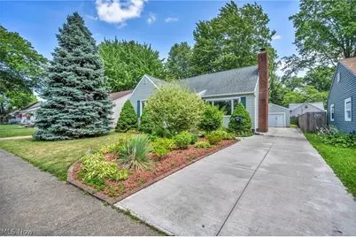 375 Olive Street, Elyria, OH 44035 - Photo 4