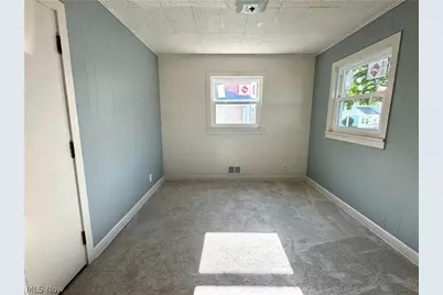 757 Elm Street, Coshocton, OH 43812 - Photo 8