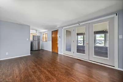 2886 Grant Street, Lorain, OH 44052 - Photo 6