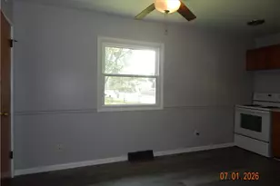 1709 42nd St NW, Canton, OH 44709 - Photo 6